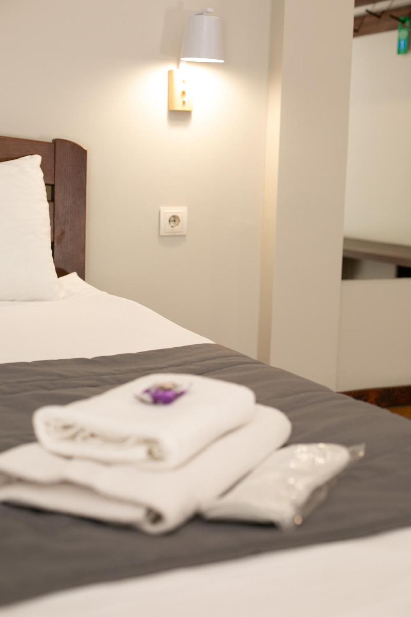 Nebos Hotel & Restaurant Ivano Frankivsk Bagian luar foto