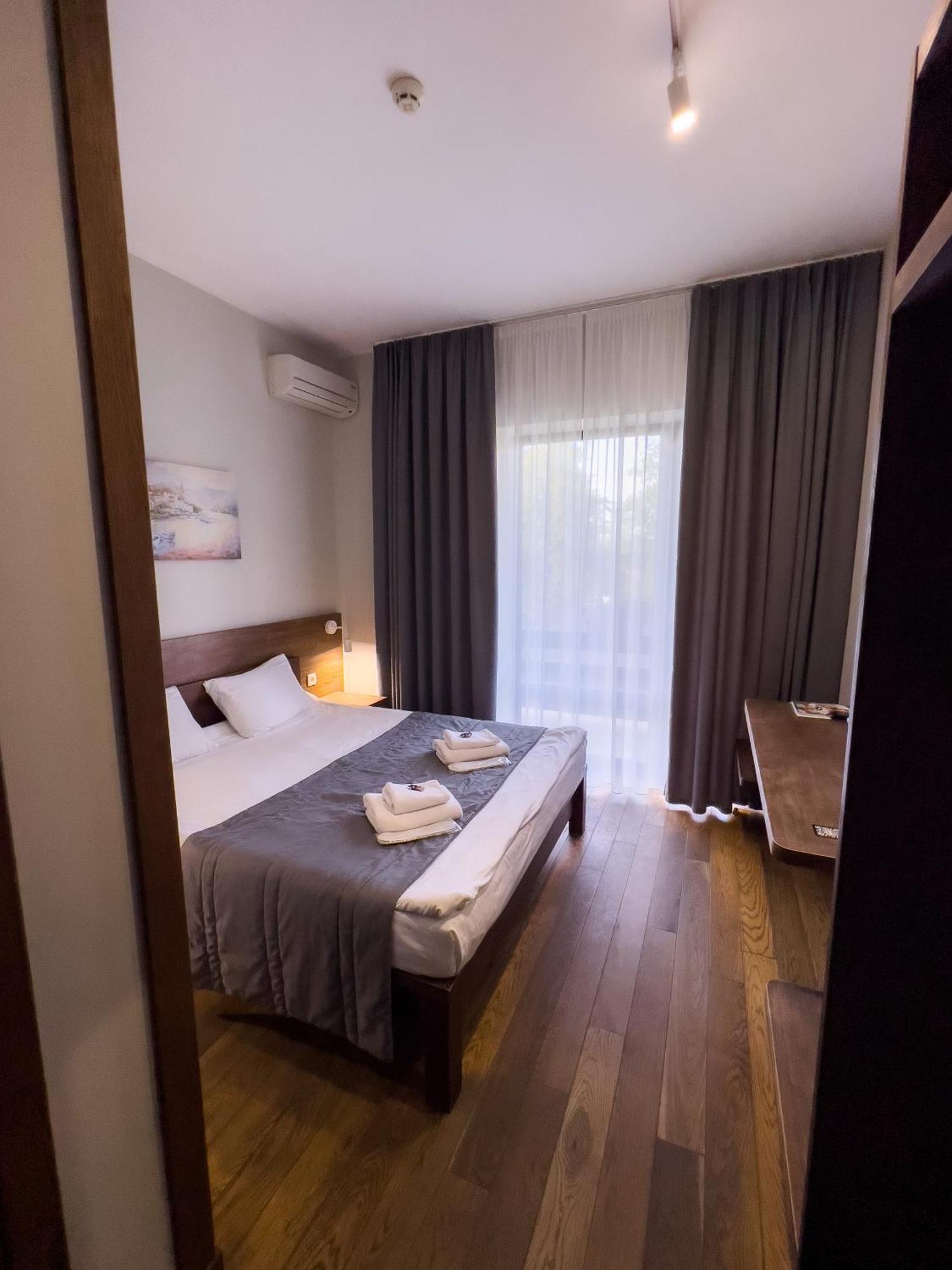Nebos Hotel & Restaurant Ivano Frankivsk Bagian luar foto