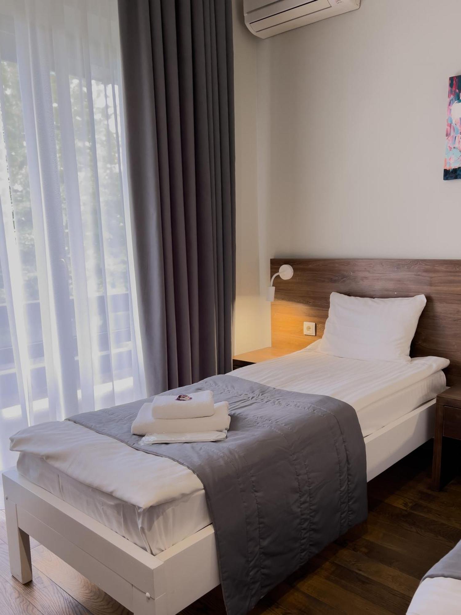 Nebos Hotel & Restaurant Ivano Frankivsk Bagian luar foto